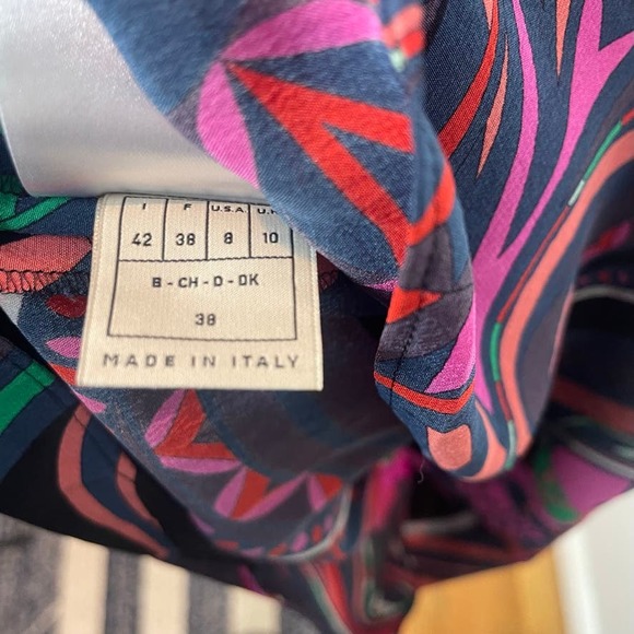 EMILIO PUCCI Dark Grasshopper Print Sleeveless Peplum Silk Top - Picture 8 of 9